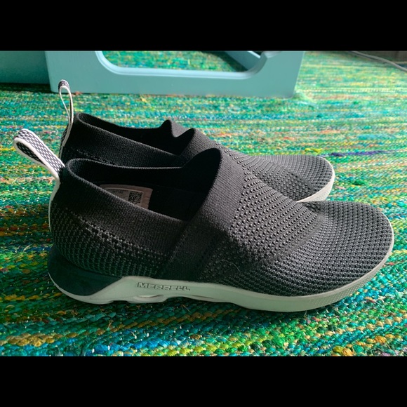 Black Merrell Fabric Slip Ons NEW - Picture 4 of 8
